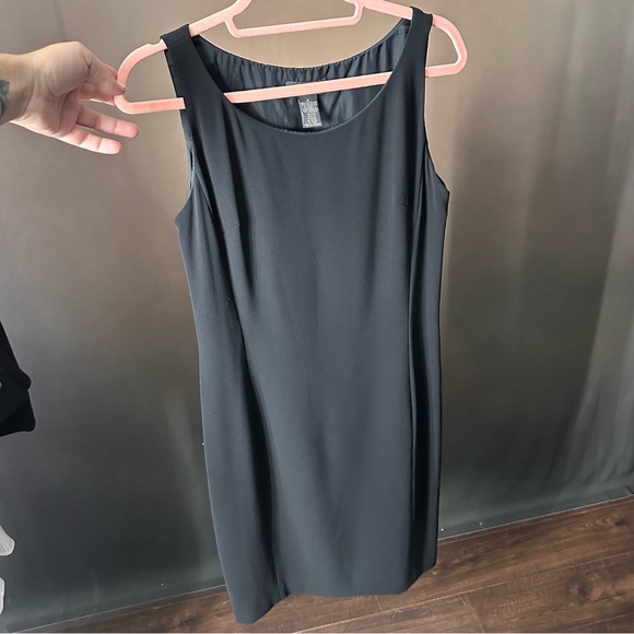 Banana Republic Dresses & Skirts - Bannana Republic black dress #B20